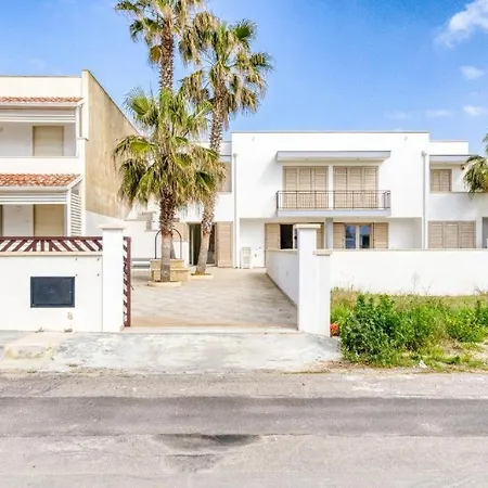 La Spiaggetta 2 Apartment Torre San Giovanni